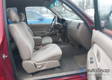 2001 Toyota Tacoma from USA, damaged, VIN 5TEWM72N81Z742793